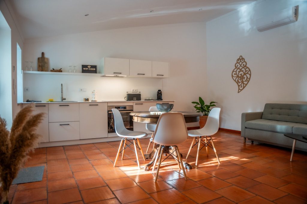 Casa 5: Kitchen and dining area